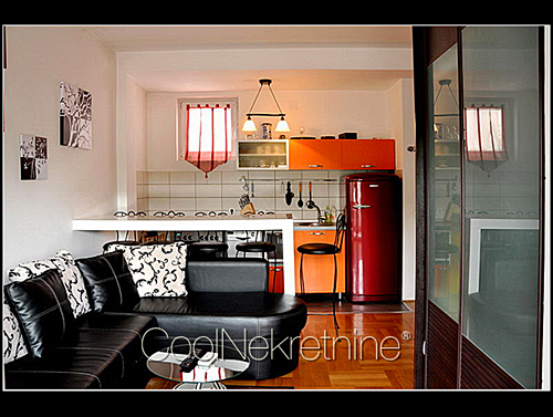 Garsonjera - 48m² - Centar