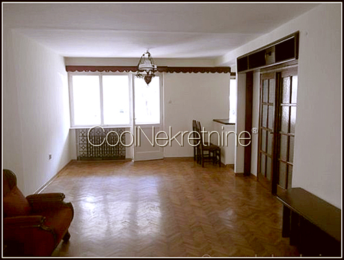 Stan - 76m² - Centar