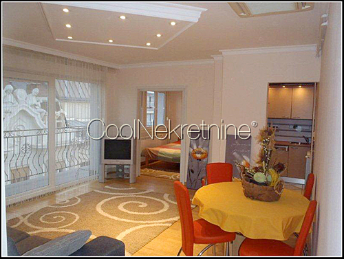 Stan - 50m² - Centar